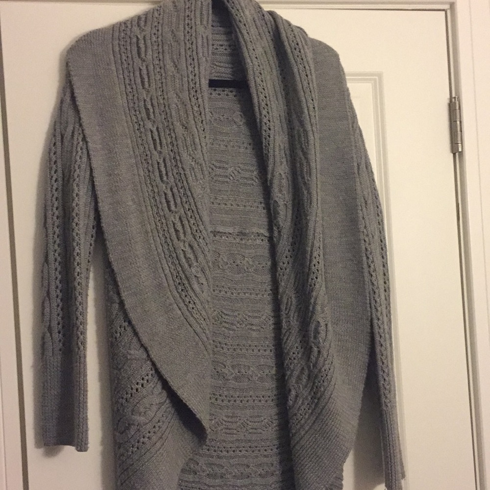 So comfy! Oversize grey open front sweater